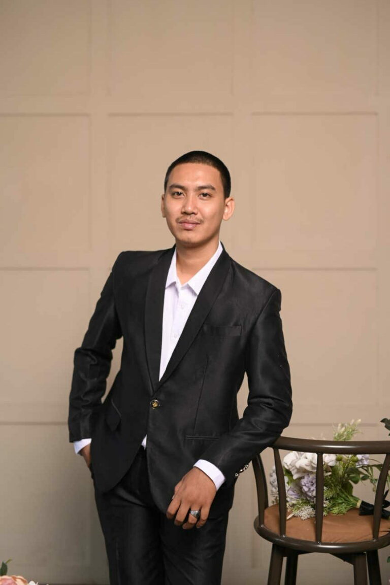 PROFILE-3-thelove.id_-68-rotated