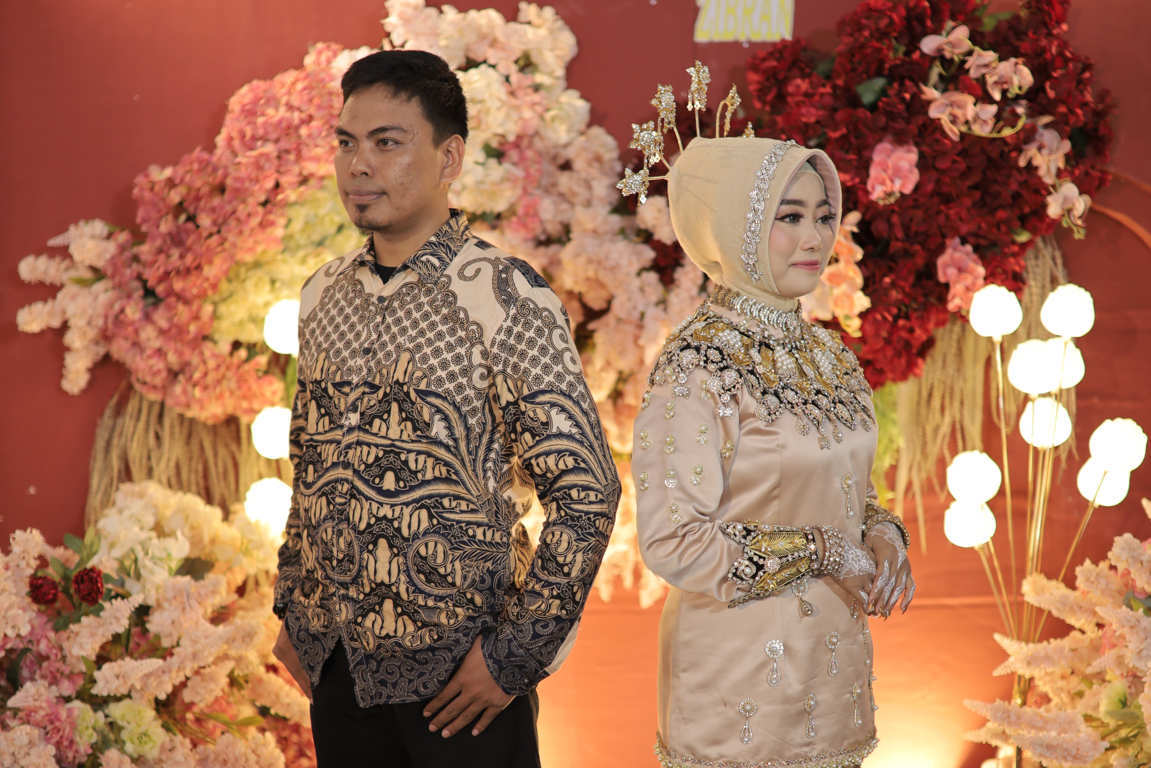 akad (1) Elis & Zibran