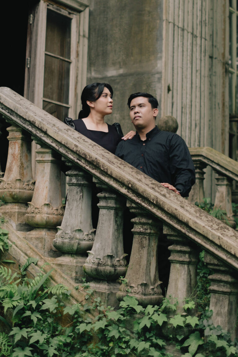 closing (1) Ricky & Via