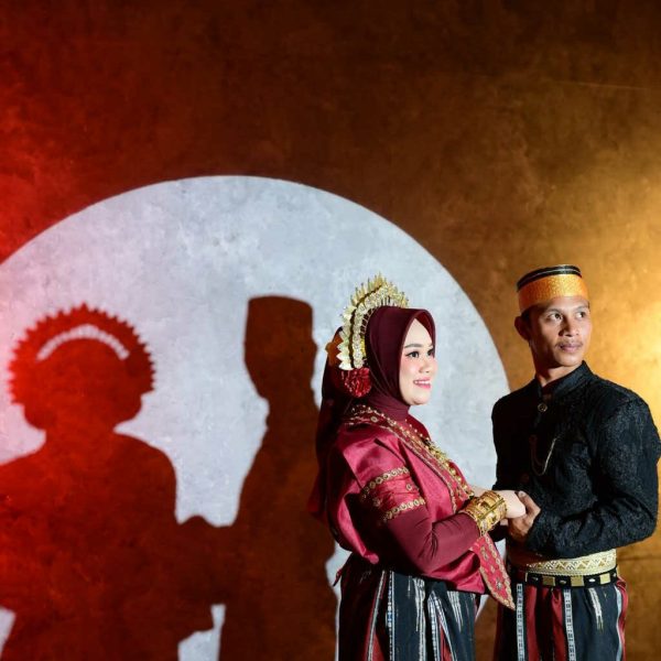 Arman & Ila (16) logiq.id