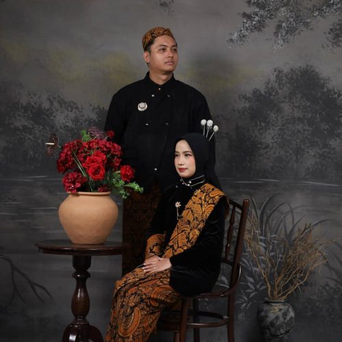 Arwi & Astri (3) thelove.id