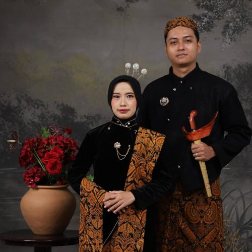 Arwi & Astri (7) thelove.id