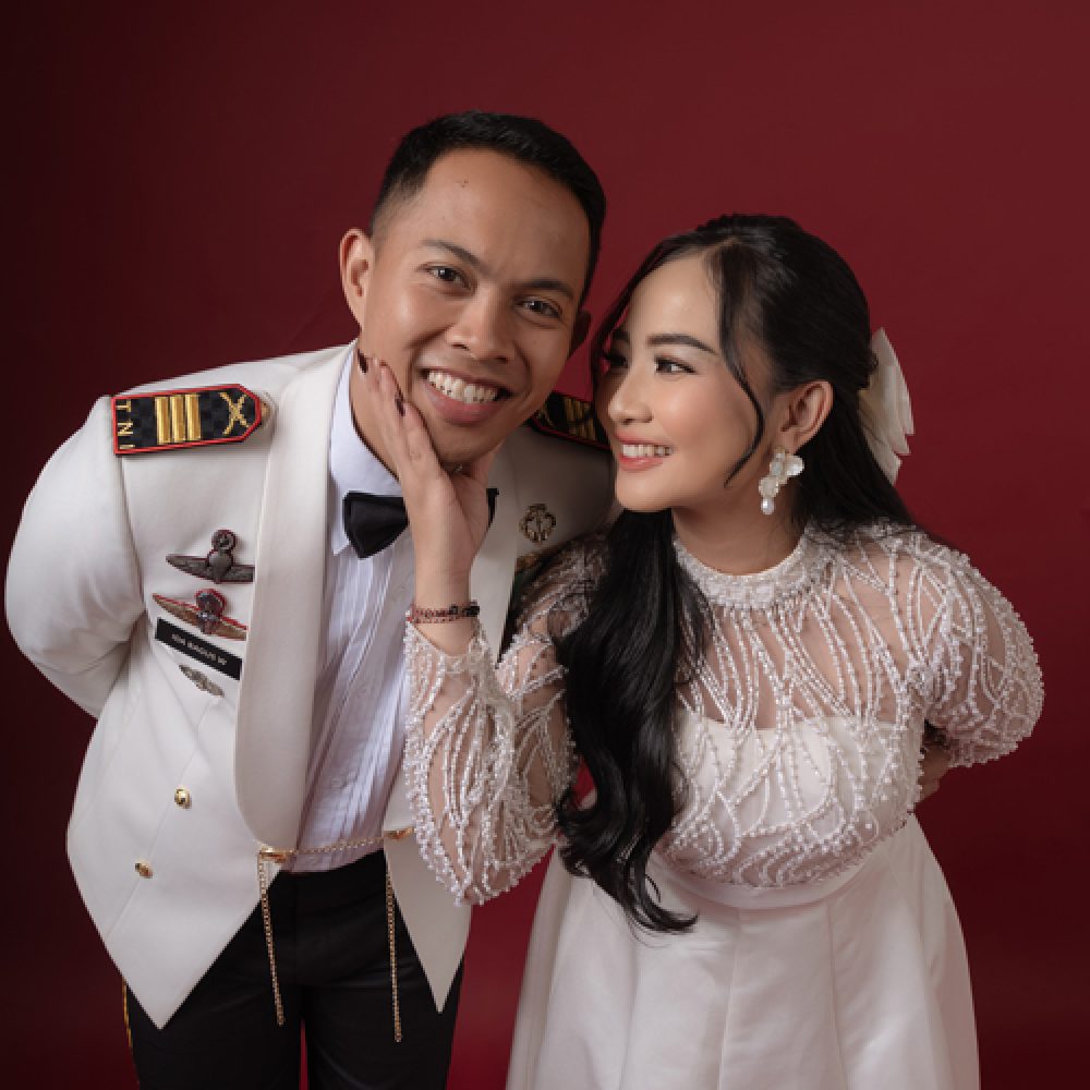 Gift-Prema-&-Bagus