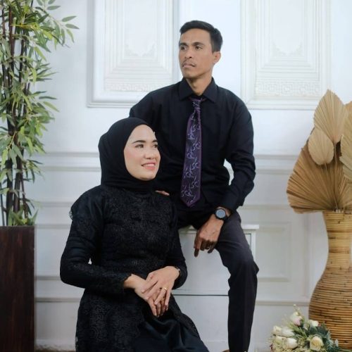 Juraidah & Amrin (16) logiq.id