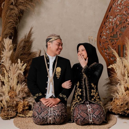 STORYS - (Berpacaran) thelove.id