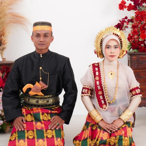 ayat Milda & Amri
