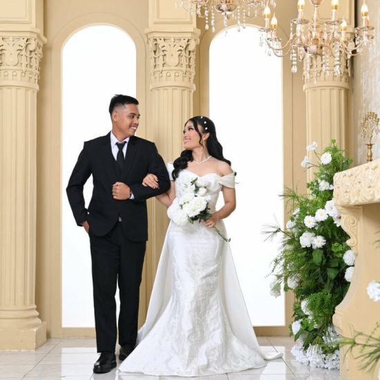 g (2) Lian & Sonya