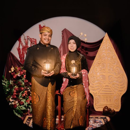 g (2) Marisah & Wahyu