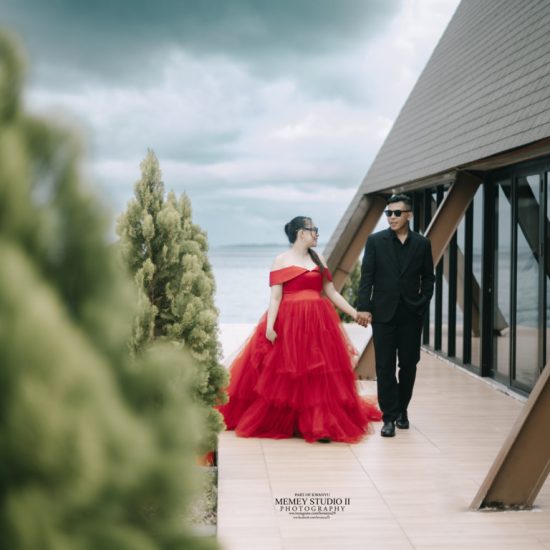 g (4) Ekel & Tessa