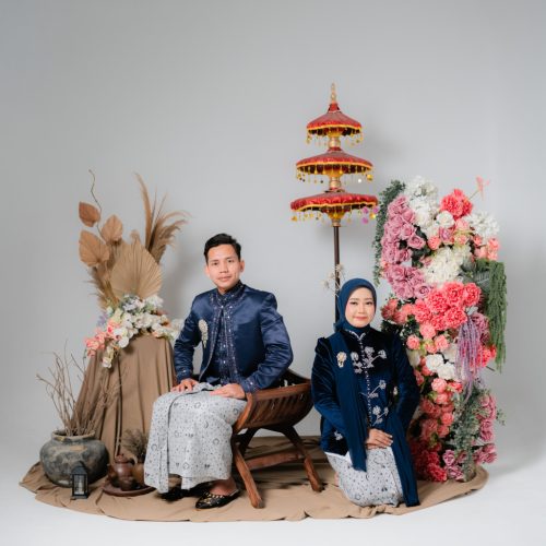 g (4) Melani & Ridwan