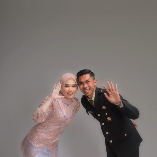 g (4) Yossy & Farhan