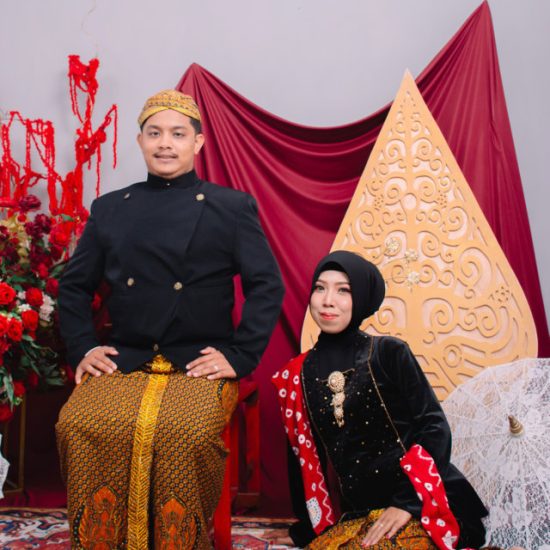 g (8) Marisah & Wahyu