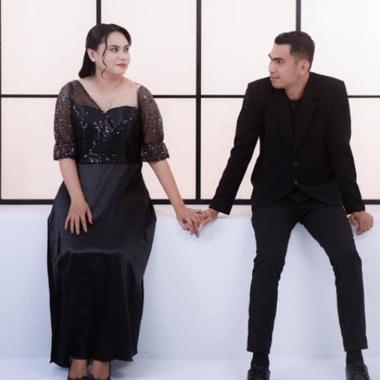 g (8) Richy & Maria