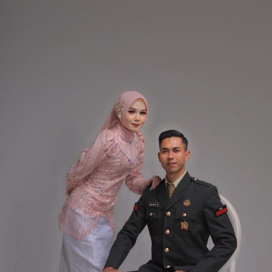 g (8) Yossy & Farhan
