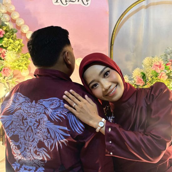 g Putri & Rizki