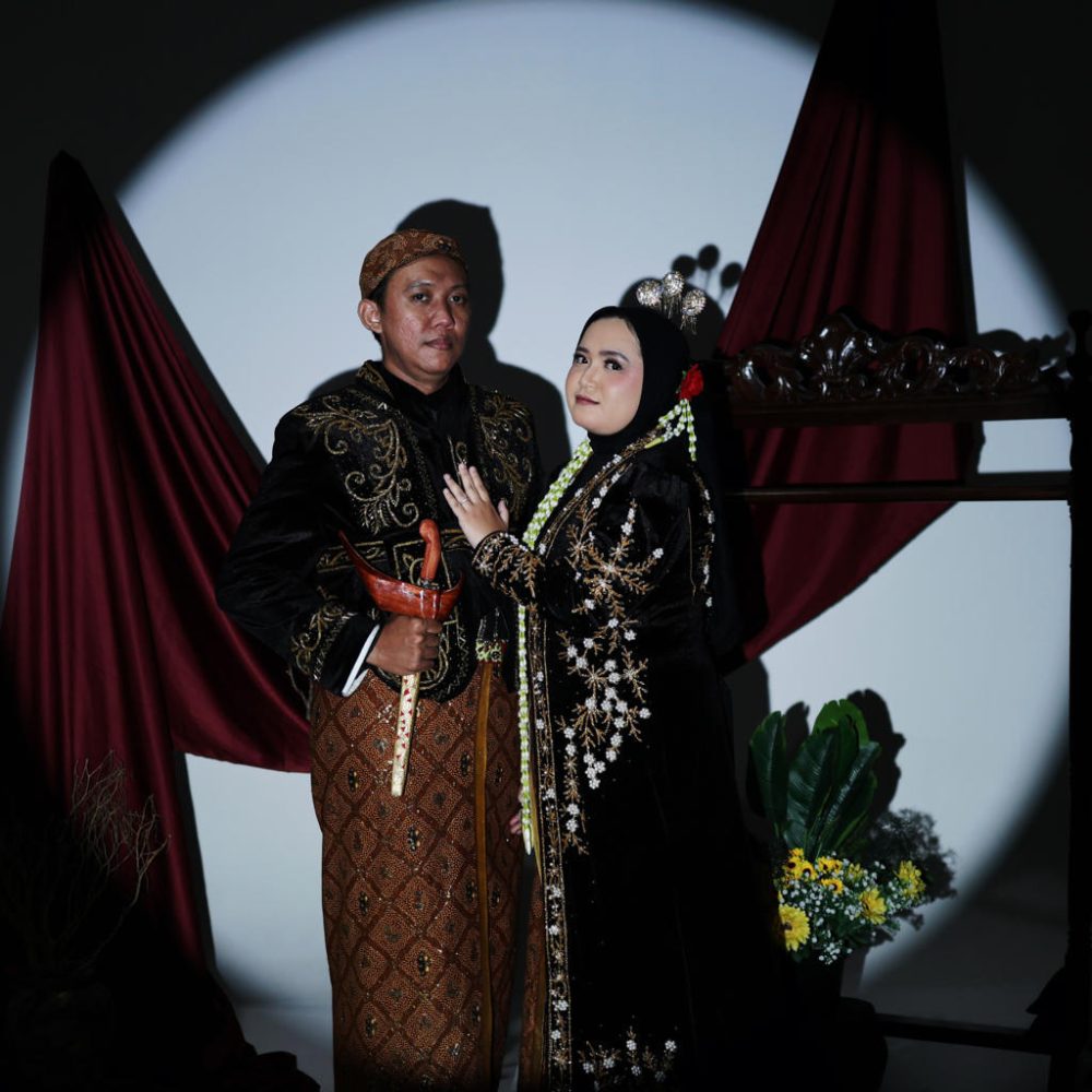 gift (2) Fajar & Tiwi