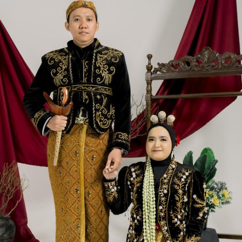 opening (1) Fajar & Tiwi