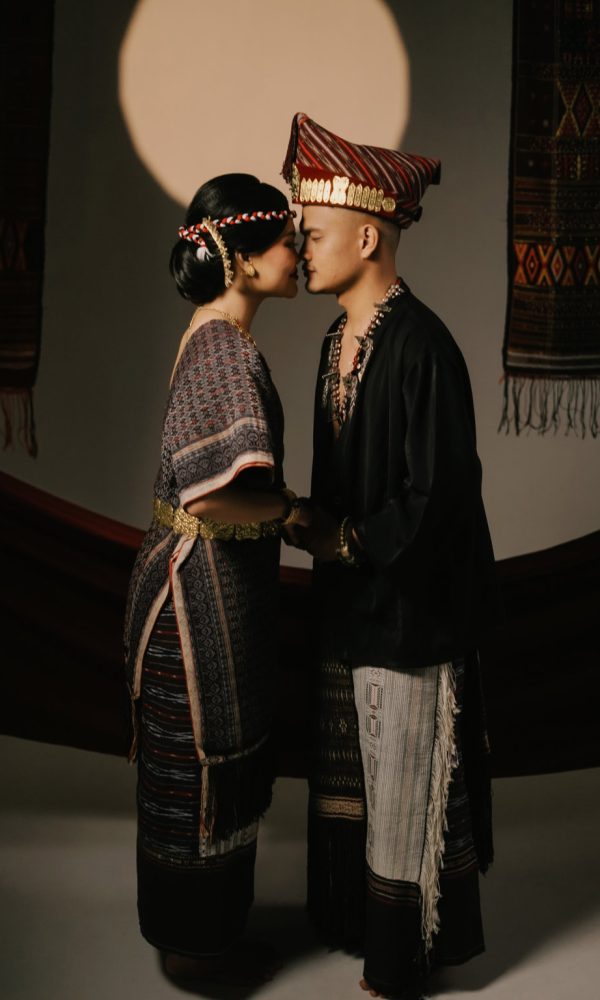 opening (1) Goves & Ida