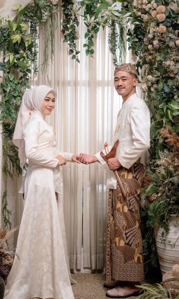 opening (2) Adon & Ami