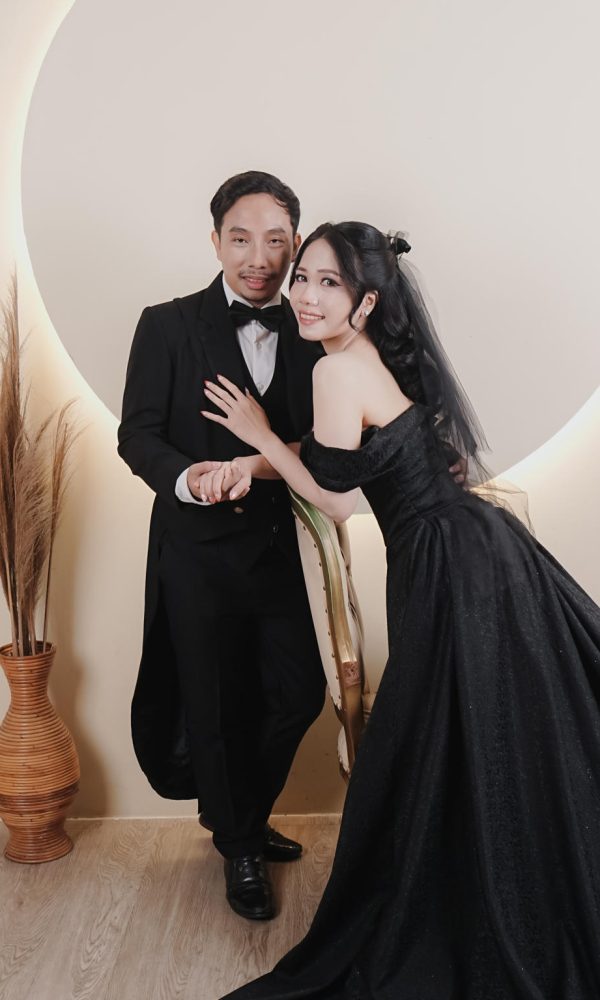 opening (2) Ronald & Putri